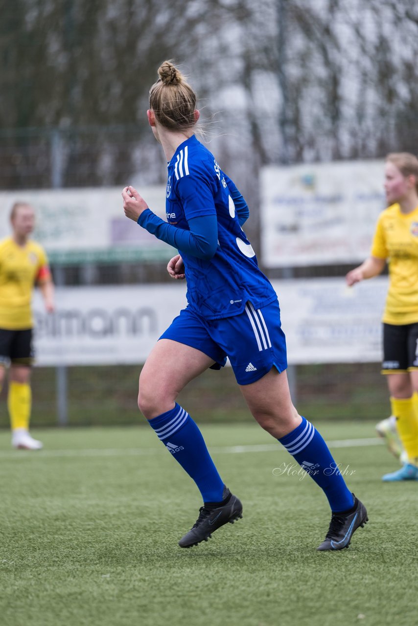 Bild 172 - F SSC Hagen Ahrensburg - SV Frisia Risum-Lindholm : Ergebnis: 1:2